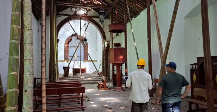 Una obra de arte ayudará a recuperar un templo cuyo interior presenta daños por el terremoto