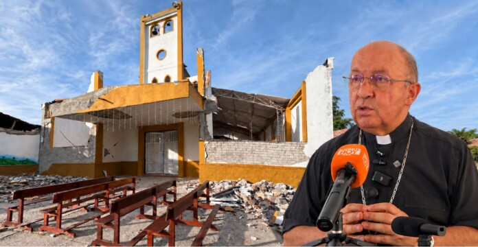 Obispo de Cartago durante la presentación del balance de daños en templos de la Diócesis