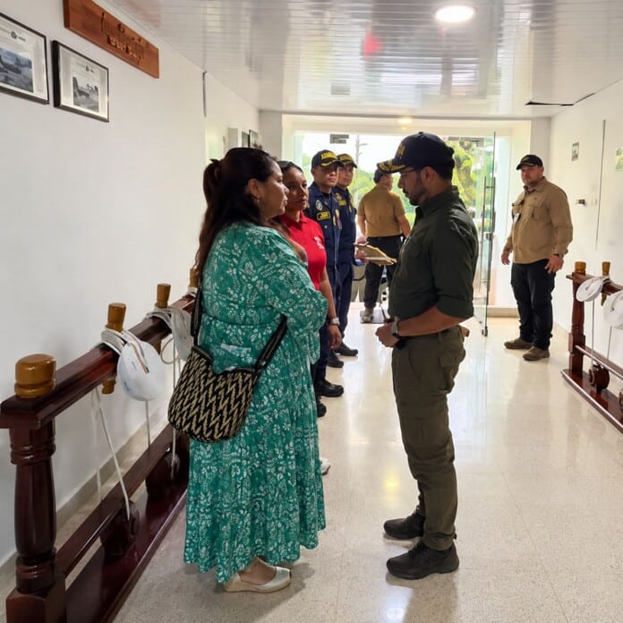 obernadora de San Andrés Girley Natacha Ordóñez responde a los cuestionamientos del presidente Abelardo De La Espriella.