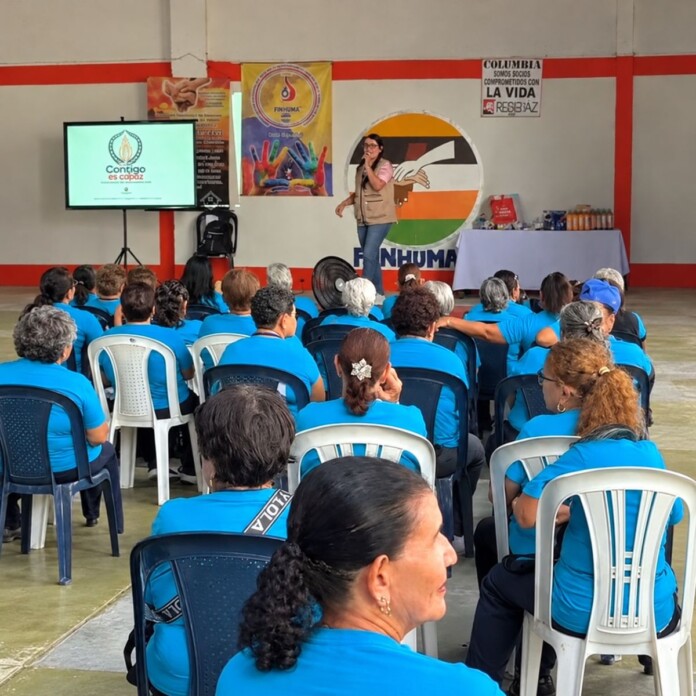 Cartago te cuida, charla de seguridad vial dirigida a grupos de adultos mayores.