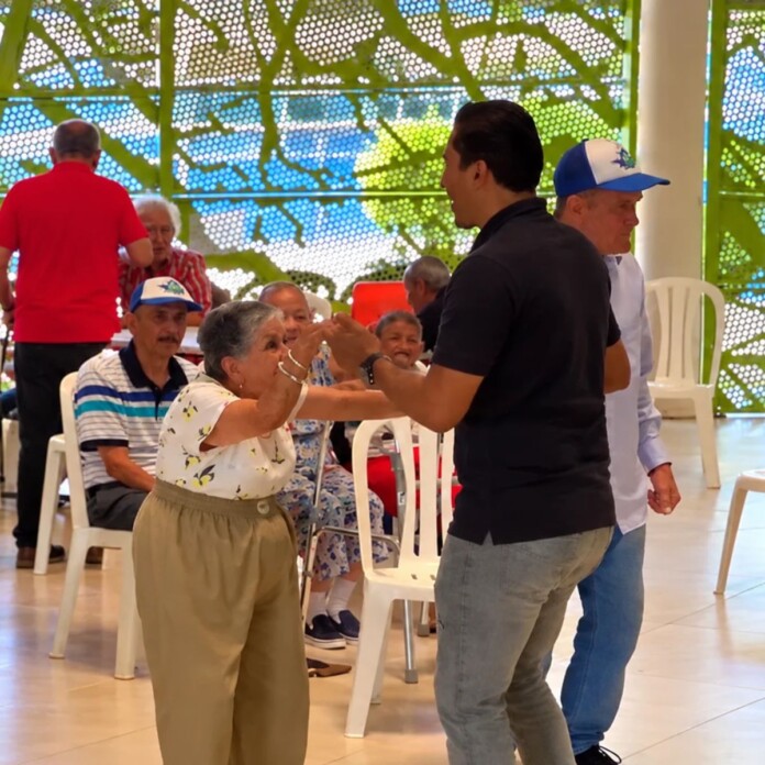 Jornada de bienestar reúne a adultos mayores del Hogar La Emilia en el Club del Río