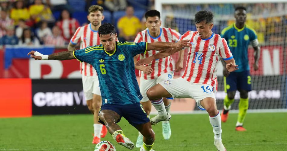 Selección Colombia durante el amistoso frente a Paraguay en el que presentó dificultades en su producción ofensiva.
