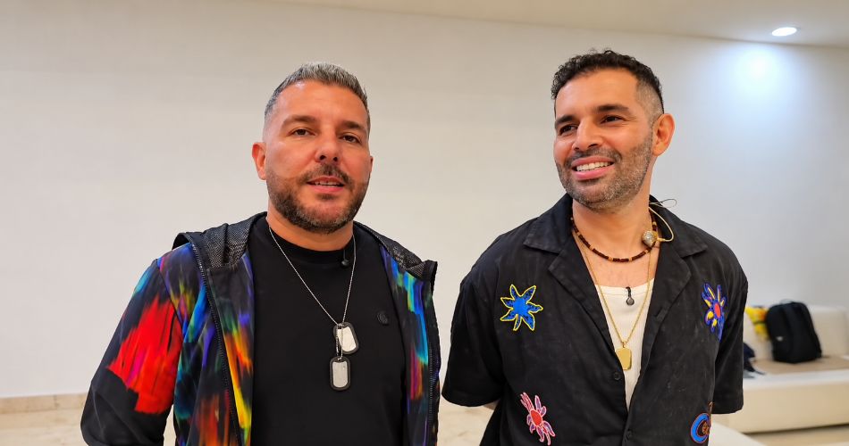 Juanito y Lucho, integrantes de Alkilados, durante su participación en el Volveremos Fest en Pereira.