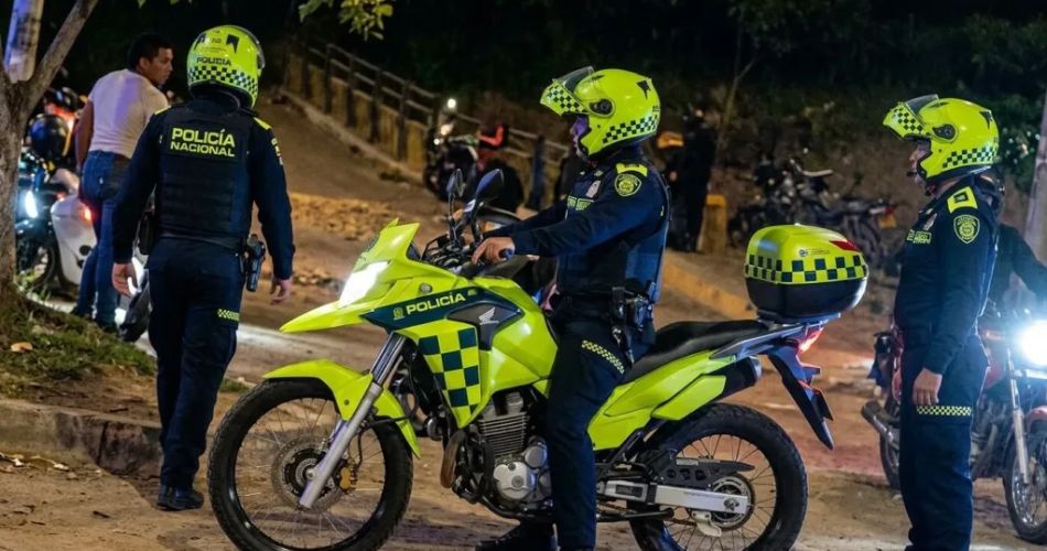 Ataque con granada en Cali contra una patrulla de la Policía Nacional en el barrio El Vallado.